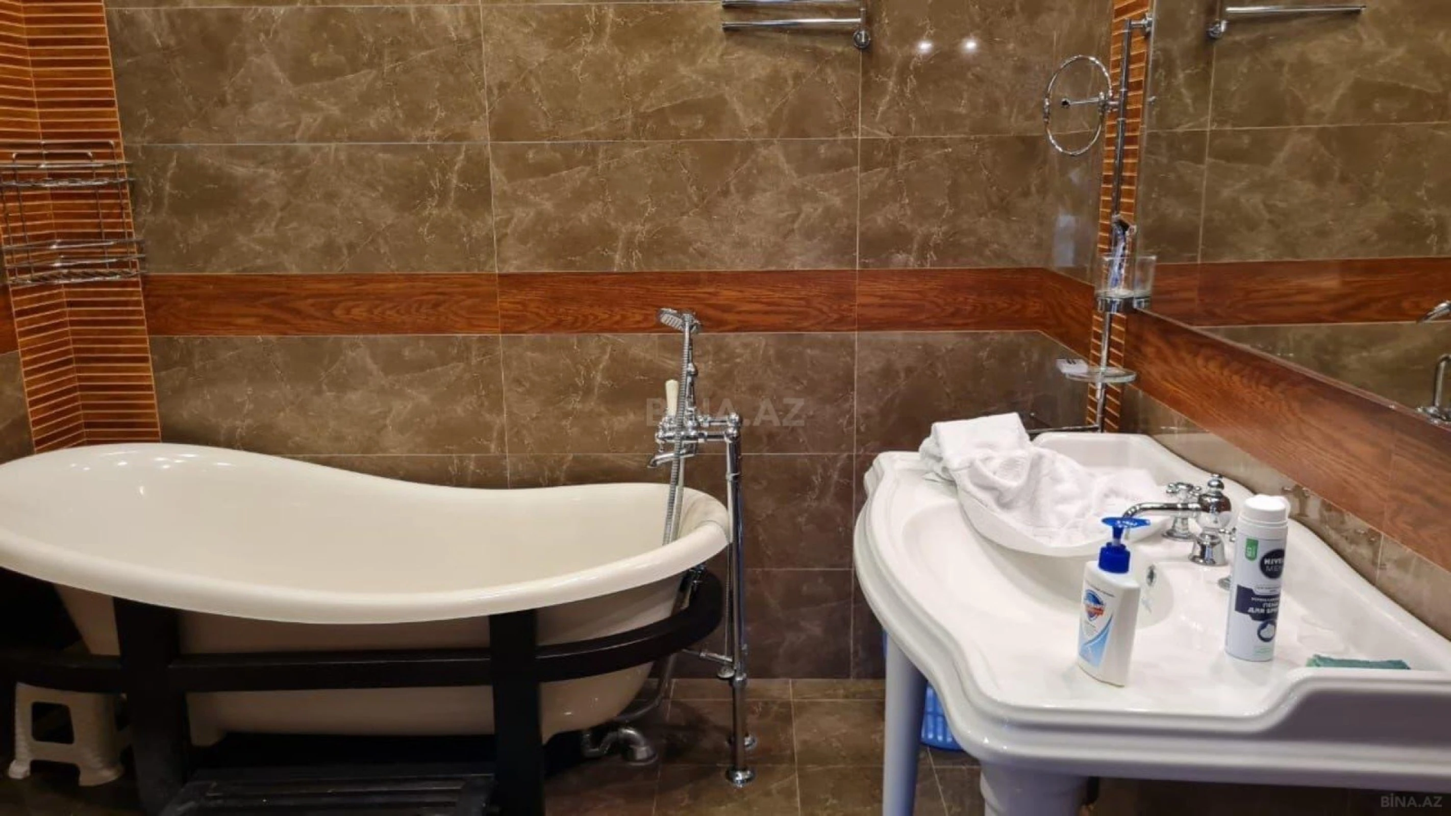 Kirayə verilir 5 otaqlı həyət evi 500 m²