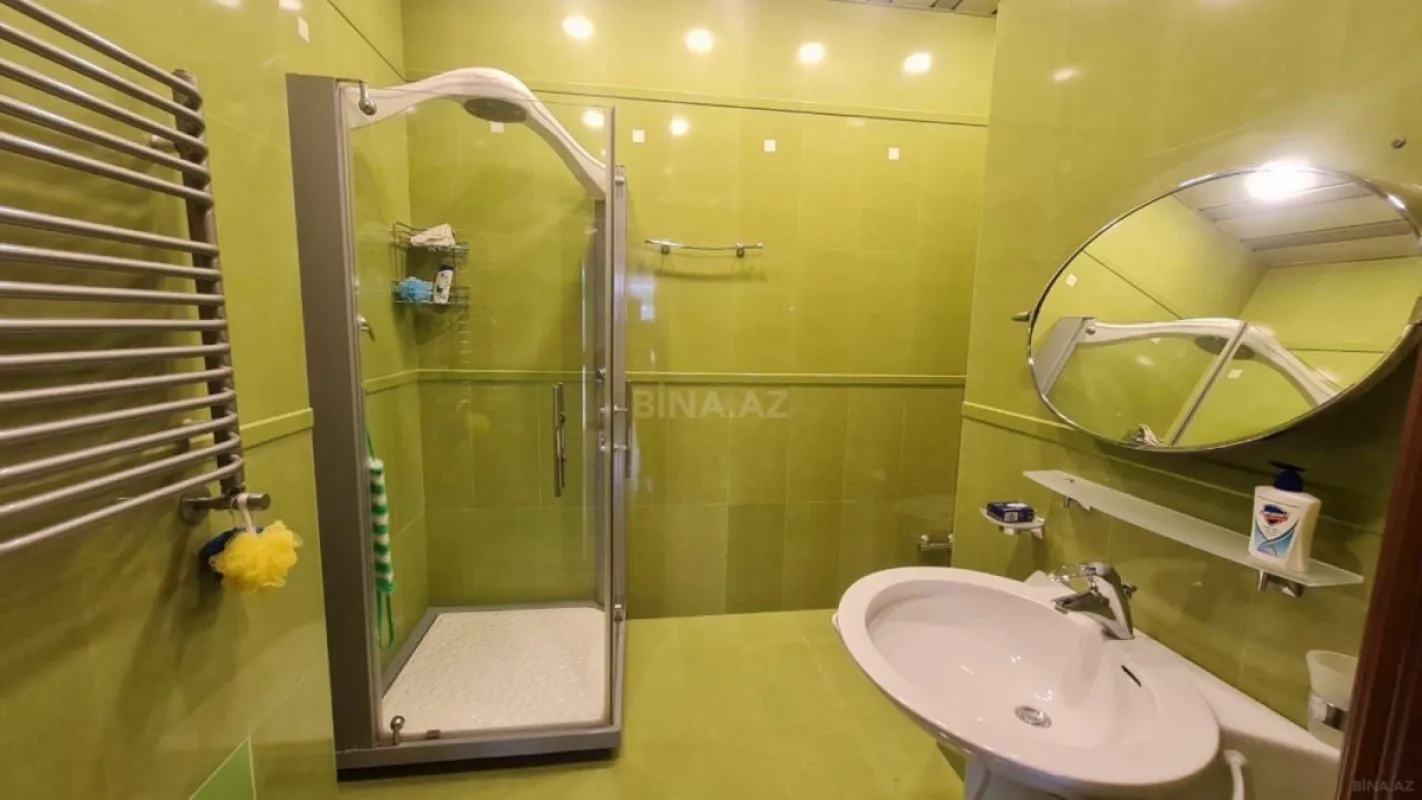 Kirayə verilir 5 otaqlı həyət evi 500 m²