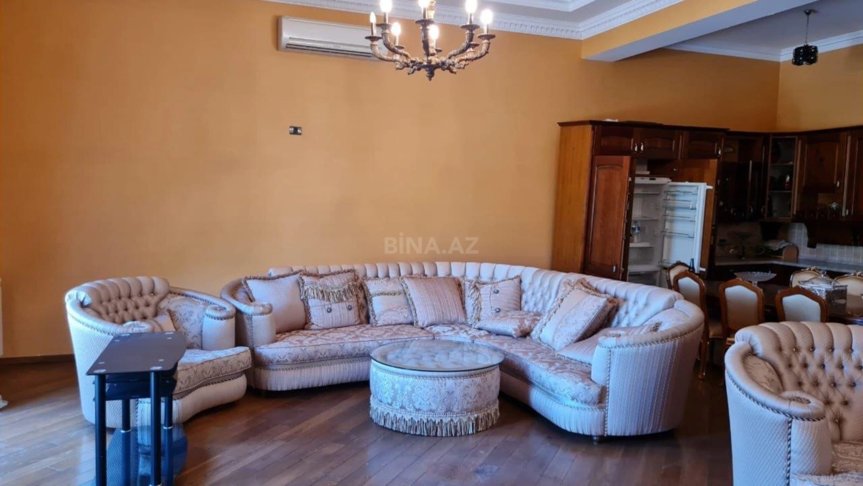 Kirayə verilir 5 otaqlı həyət evi 500 m²