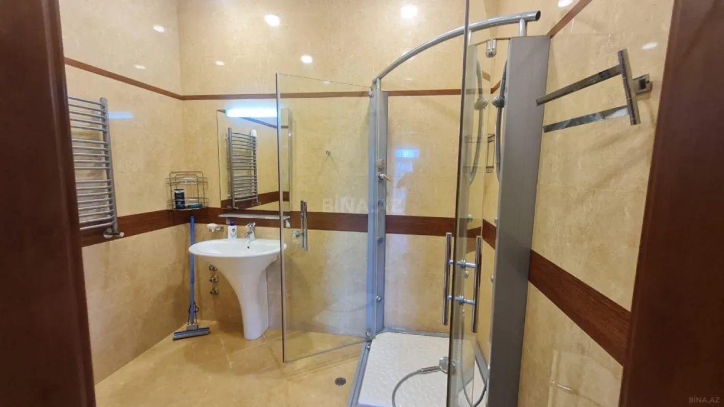 Kirayə verilir 5 otaqlı həyət evi 500 m²