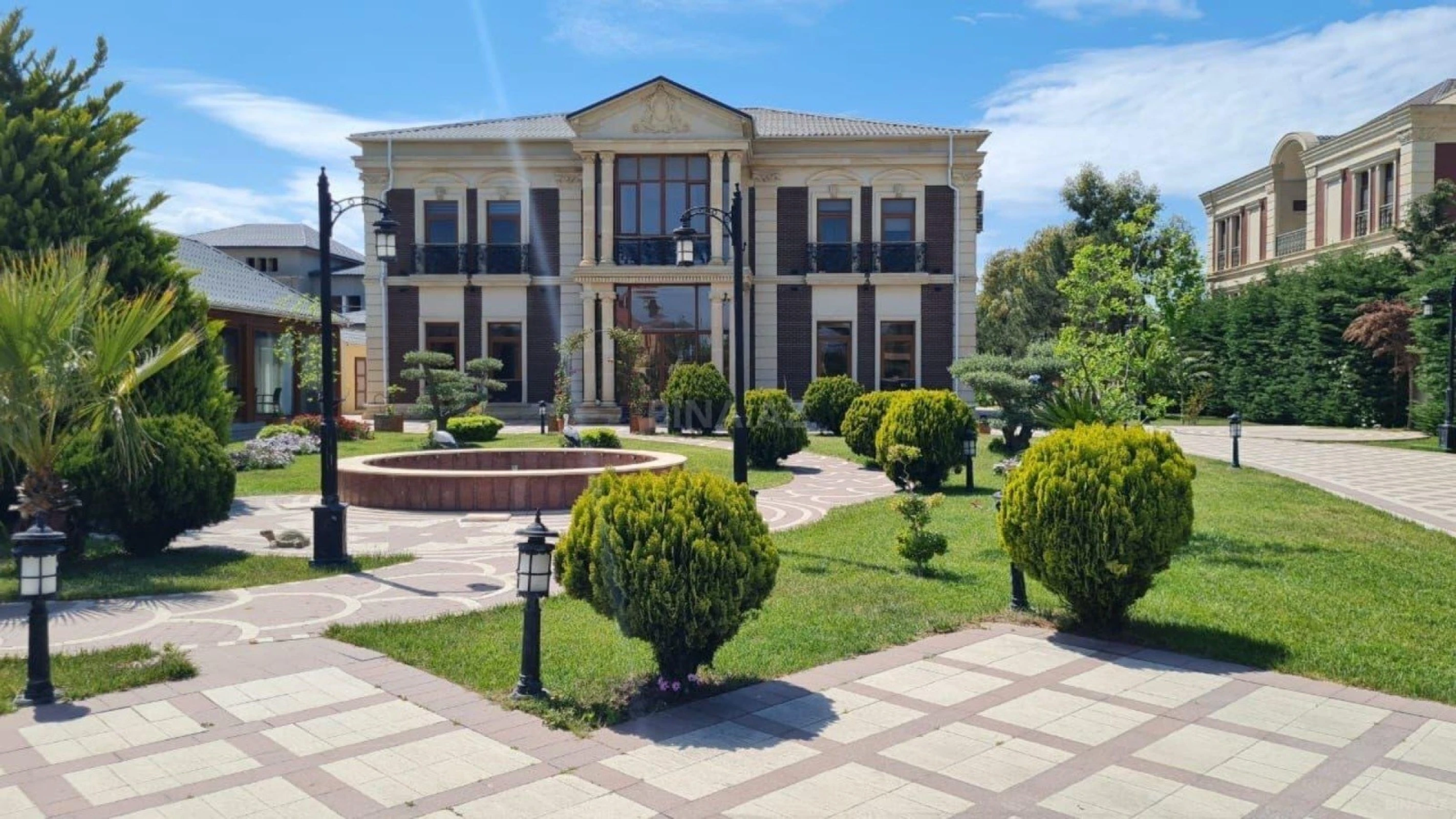 Kirayə verilir 5 otaqlı həyət evi 500 m²