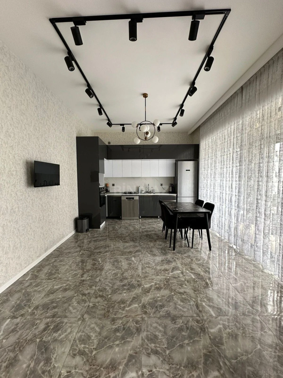 Kirayə verilir 4 otaqlı həyət evi 200 m²