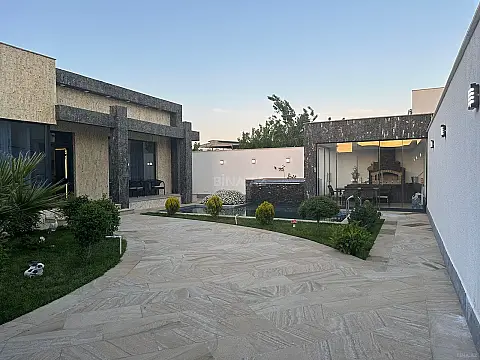 Kirayə verilir 4 otaqlı həyət evi 200 m²