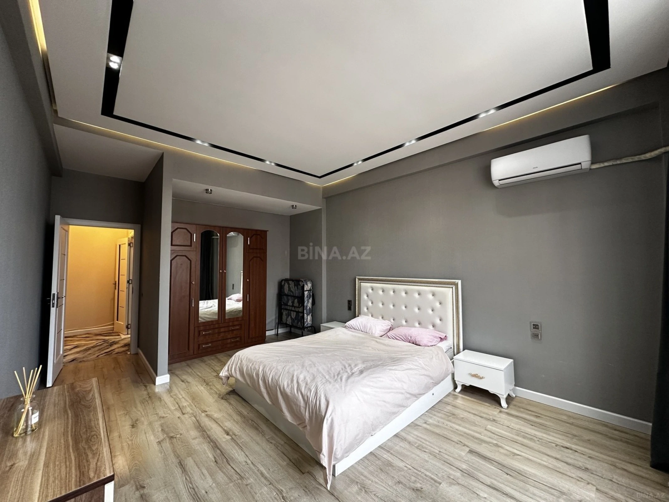 Satılır 2 otaqlı mənzil 95 m²