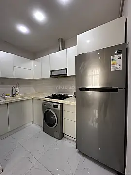 Satılır 2 otaqlı mənzil 95 m²