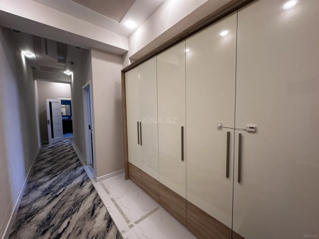 Satılır 2 otaqlı mənzil 95 m²