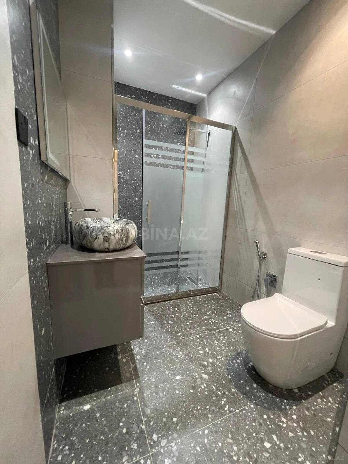 Satılır 3 otaqlı mənzil 88 m²