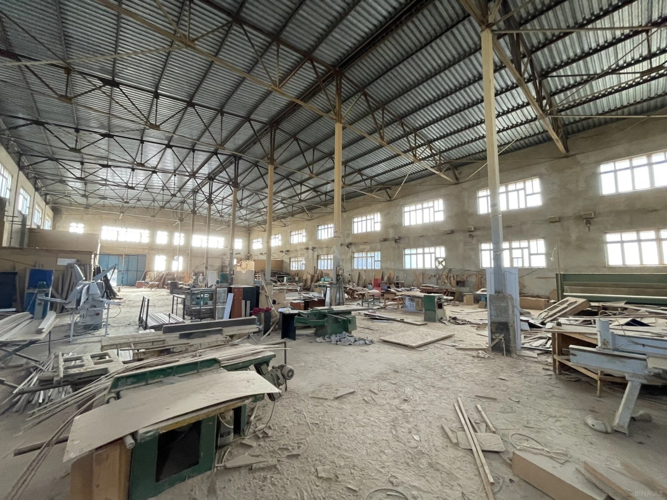 Kirayə verilir obyekt 1500 m²