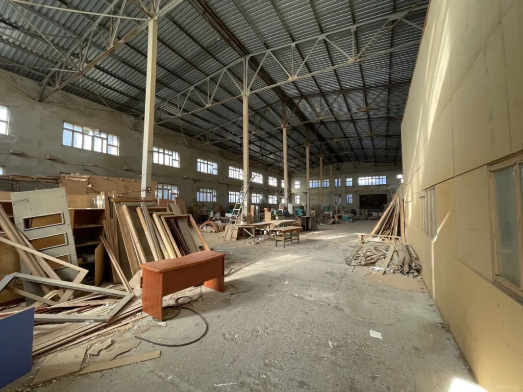Kirayə verilir obyekt 1500 m²