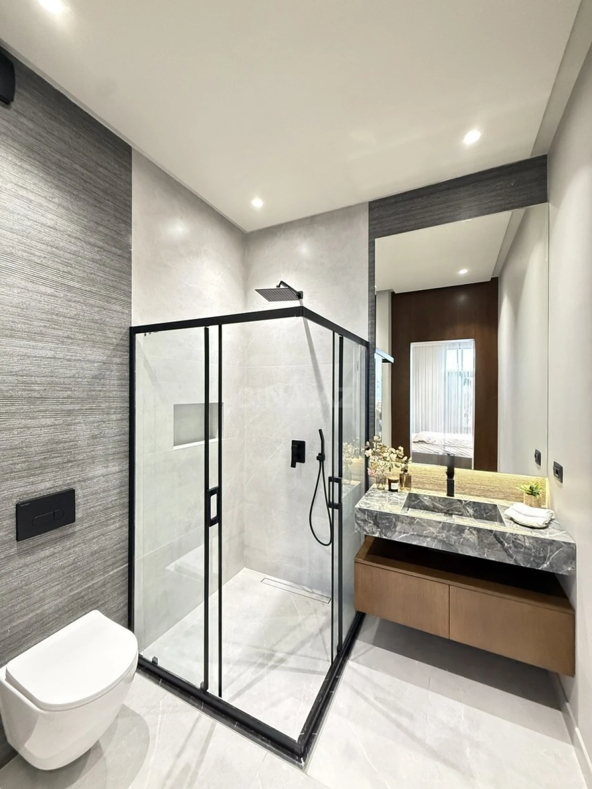 Satılır 4 otaqlı həyət evi 250 m²