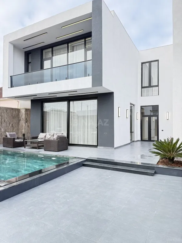 Satılır 4 otaqlı həyət evi 250 m²