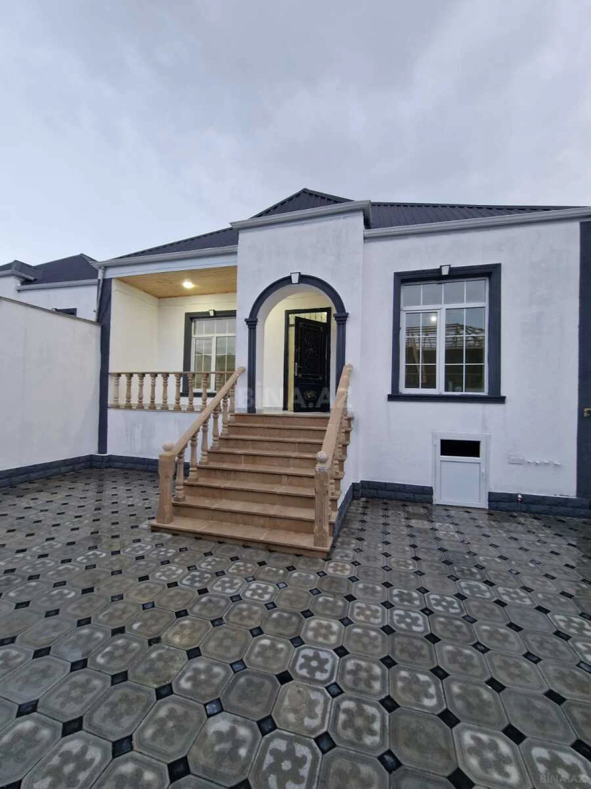 Satılır 4 otaqlı həyət evi 123 m²