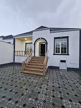 Satılır 4 otaqlı həyət evi 123 m²