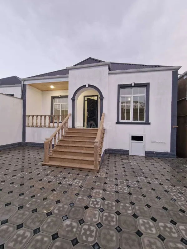 Satılır 4 otaqlı həyət evi 123 m²