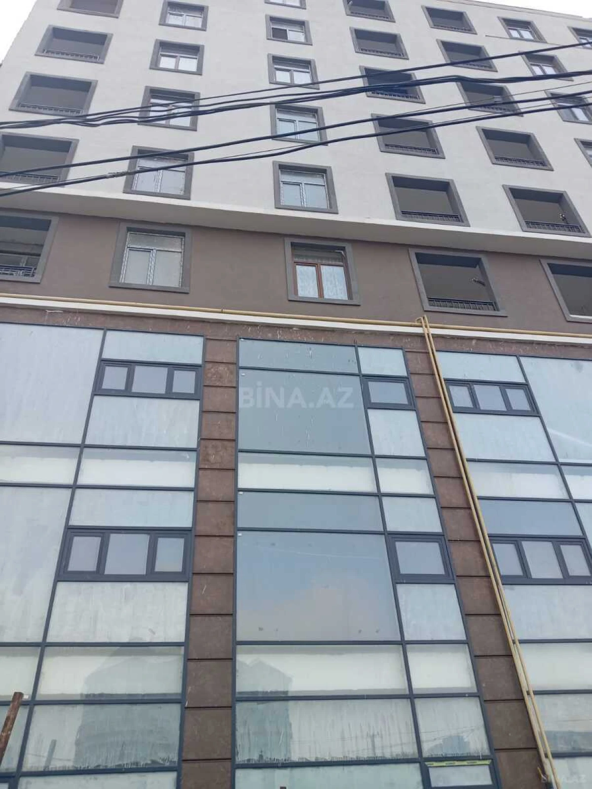 Satılır 2 otaqlı mənzil 92 m²