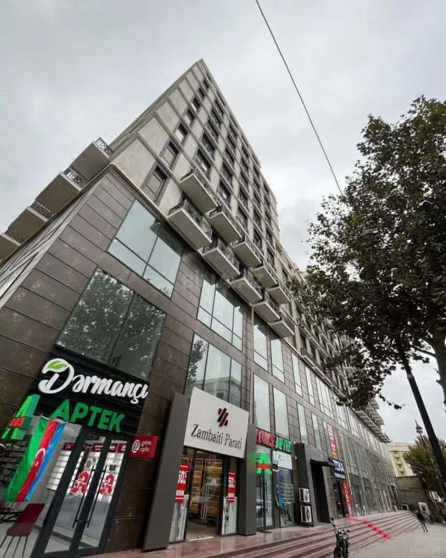 Satılır 2 otaqlı mənzil 92 m²