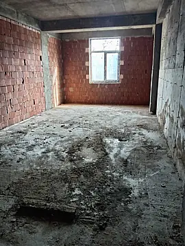 Satılır 2 otaqlı mənzil 92 m²