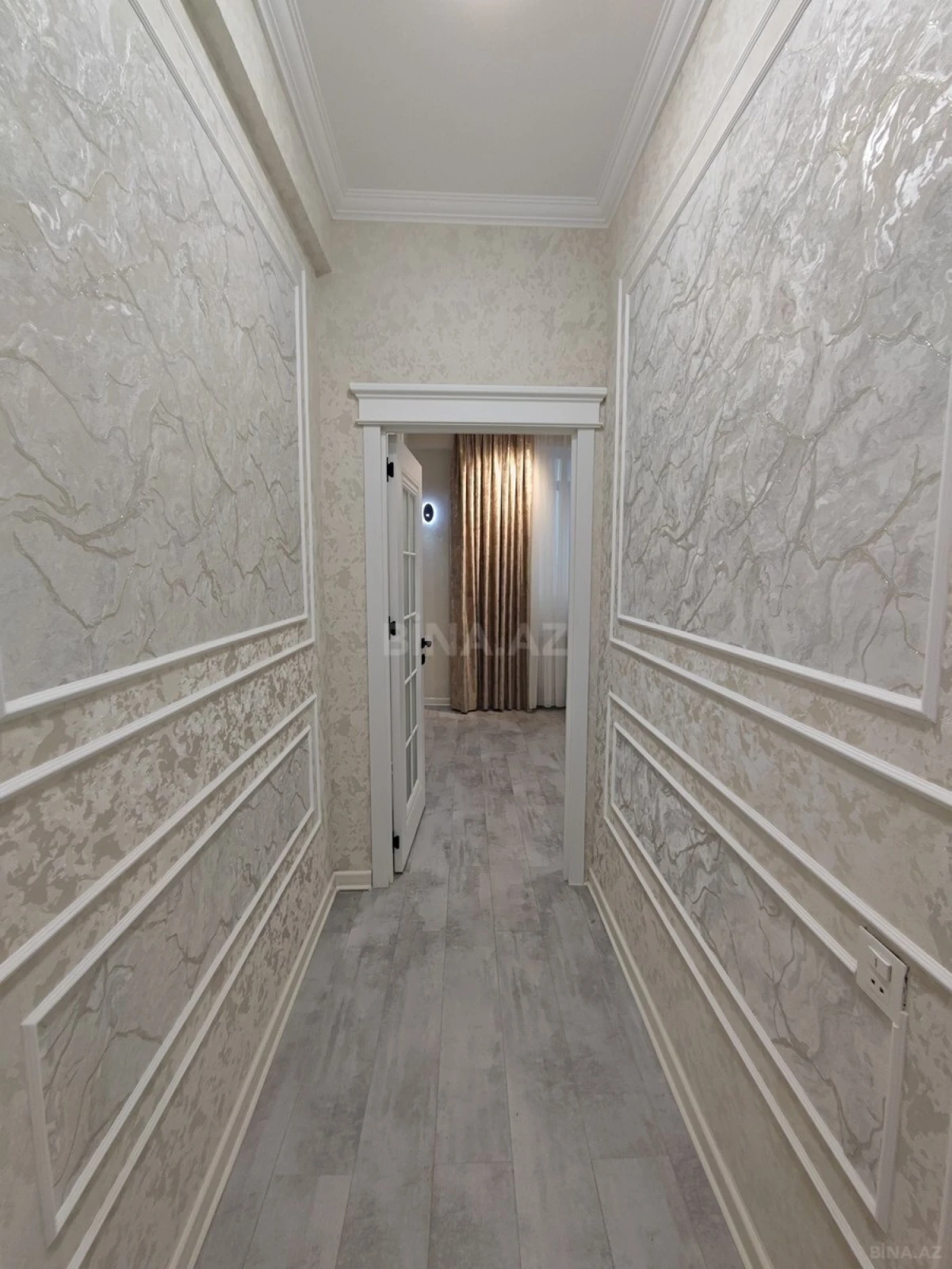 Satılır 2 otaqlı mənzil 78 m²