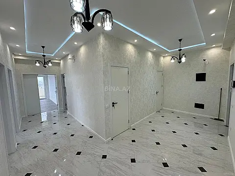 Satılır 4 otaqlı mənzil 181 m²