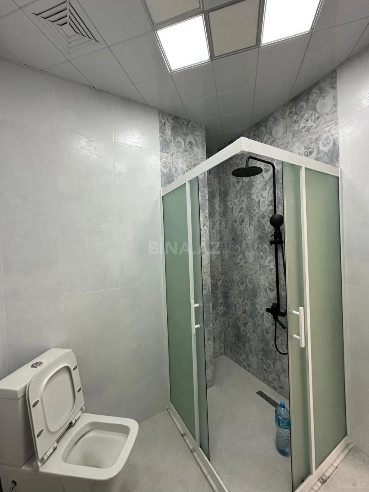 Satılır 4 otaqlı mənzil 181 m²