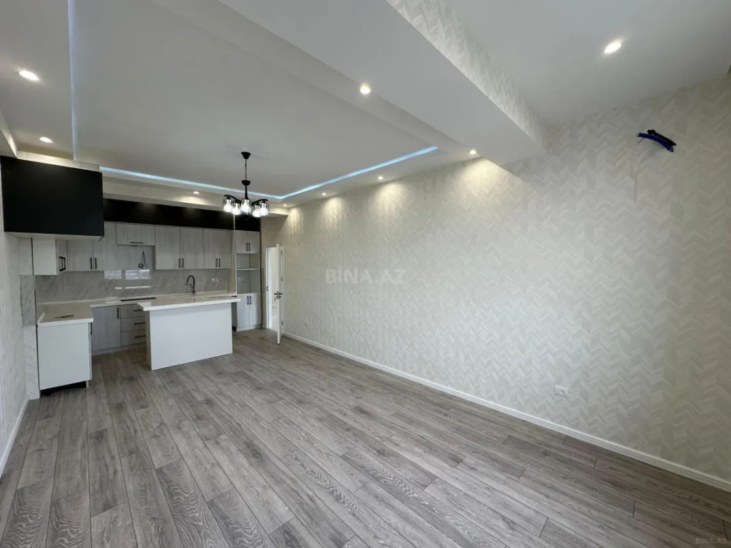 Satılır 4 otaqlı mənzil 181 m²
