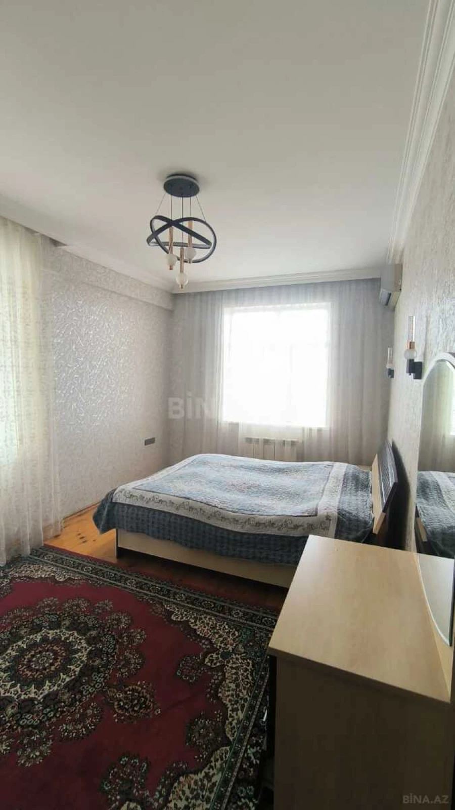 Satılır 2 otaqlı mənzil 78 m²