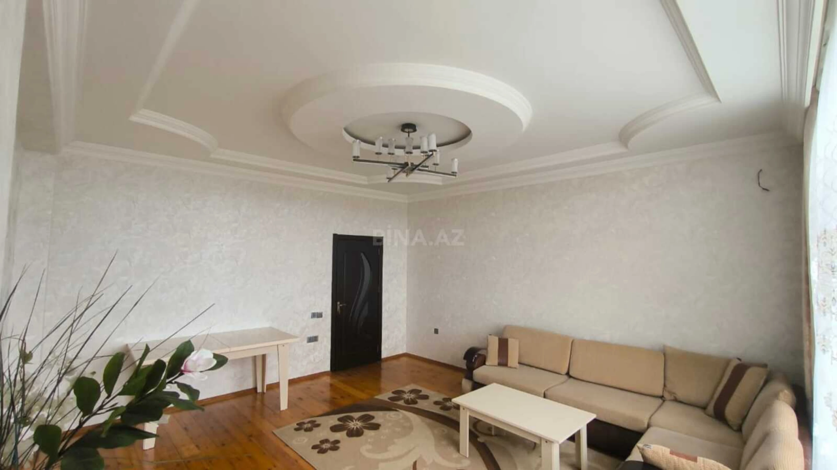 Satılır 2 otaqlı mənzil 78 m²