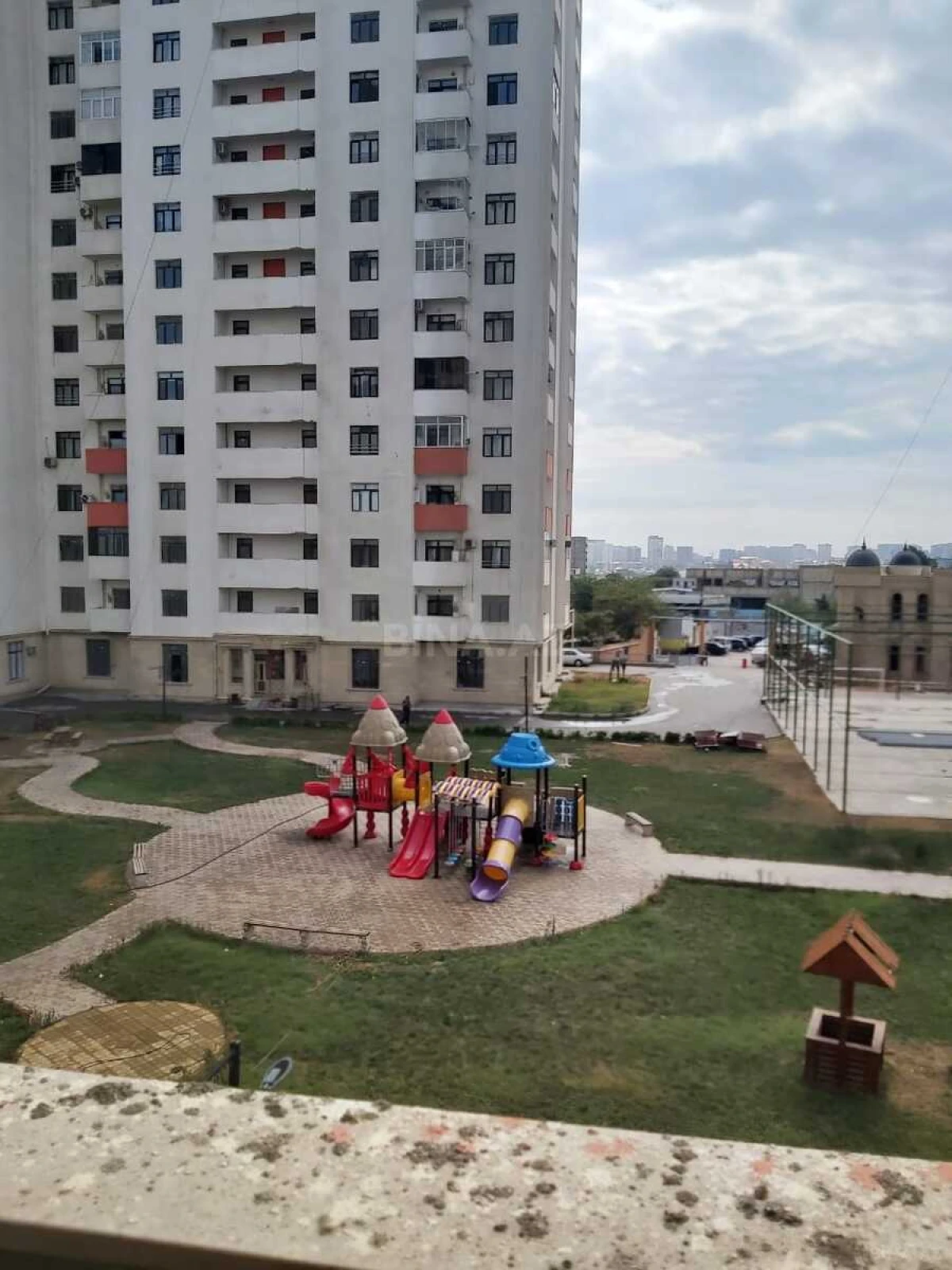 Satılır 3 otaqlı mənzil 100 m²