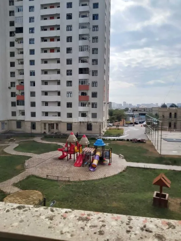Satılır 3 otaqlı mənzil 100 m²