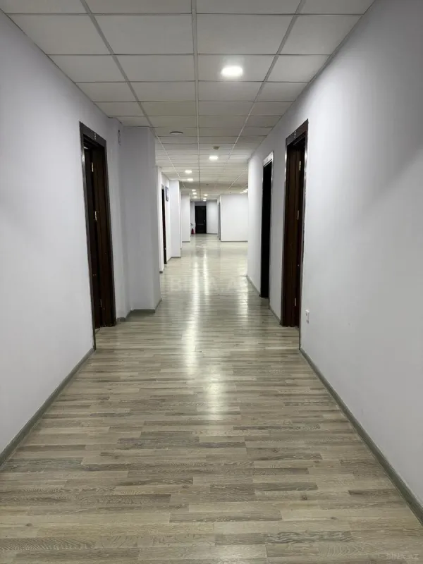 Satılır 16 otaqlı ofis 564.3 m²