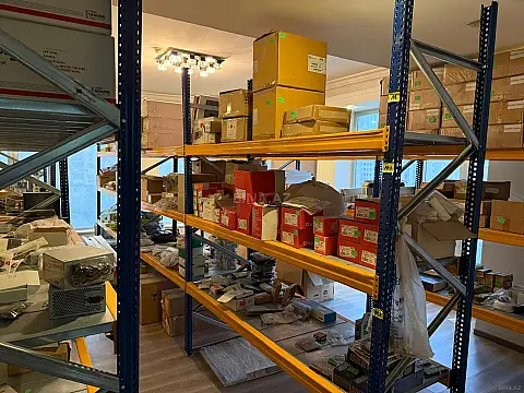 Satılır 16 otaqlı ofis 564.3 m²