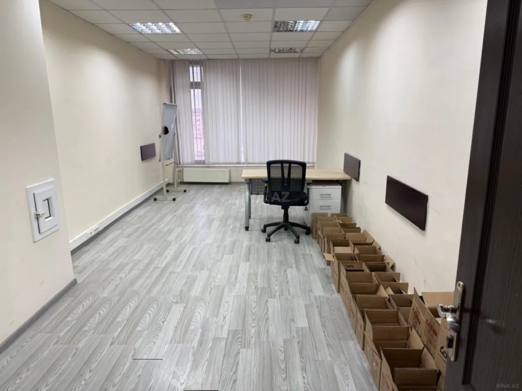 Satılır 16 otaqlı ofis 564.3 m²