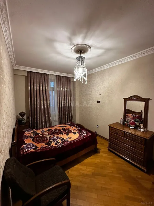 Satılır 3 otaqlı mənzil 89 m²