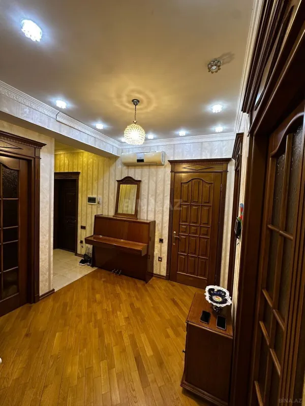Satılır 3 otaqlı mənzil 89 m²