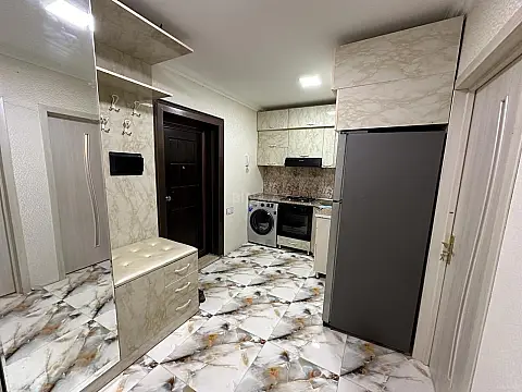 Satılır 2 otaqlı mənzil 70 m²