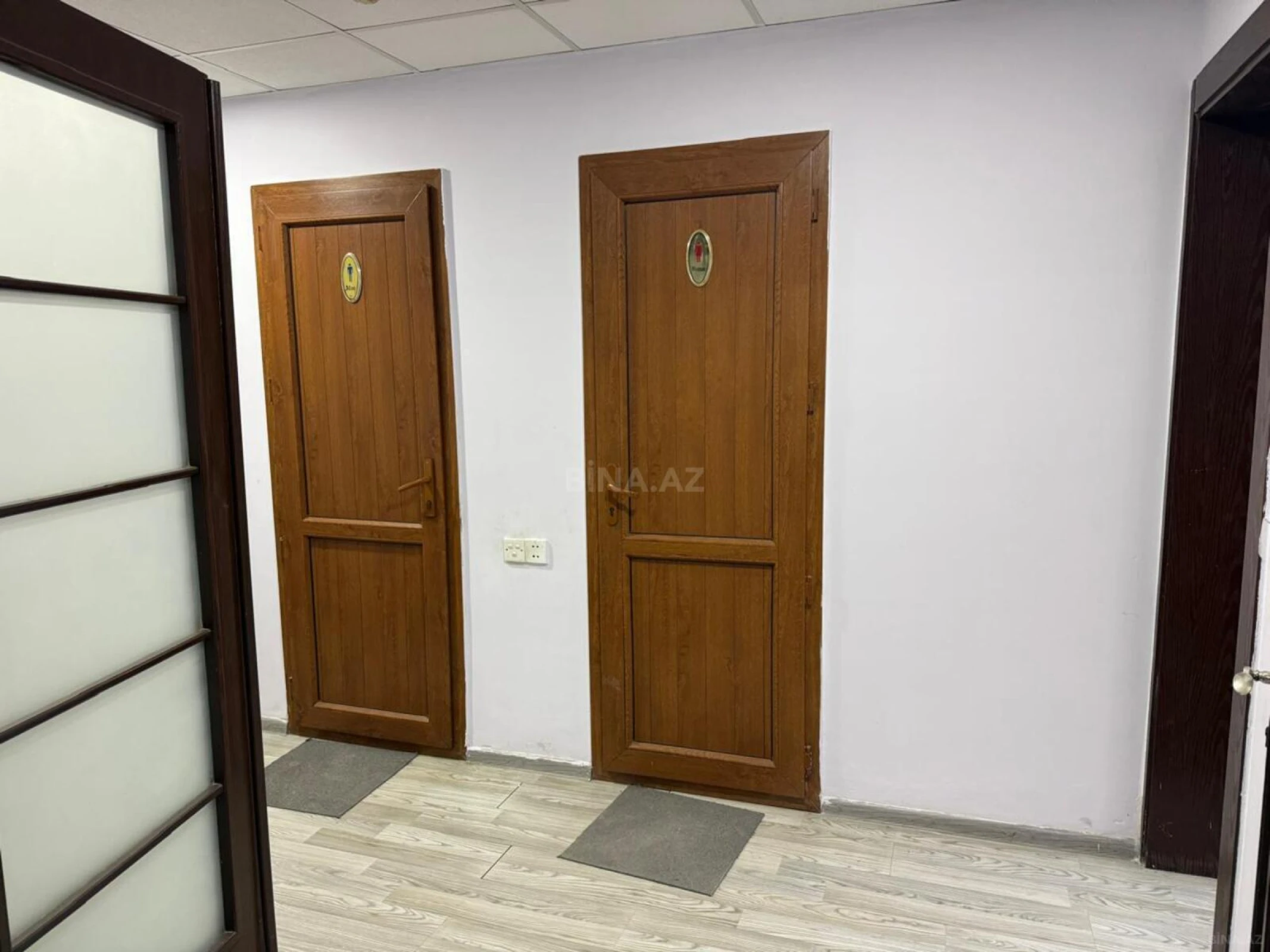 Kirayə verilir 16 otaqlı ofis 564.3 m²