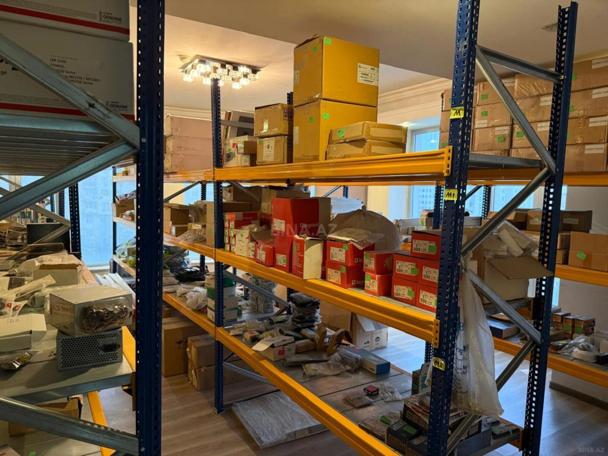 Kirayə verilir 16 otaqlı ofis 564.3 m²