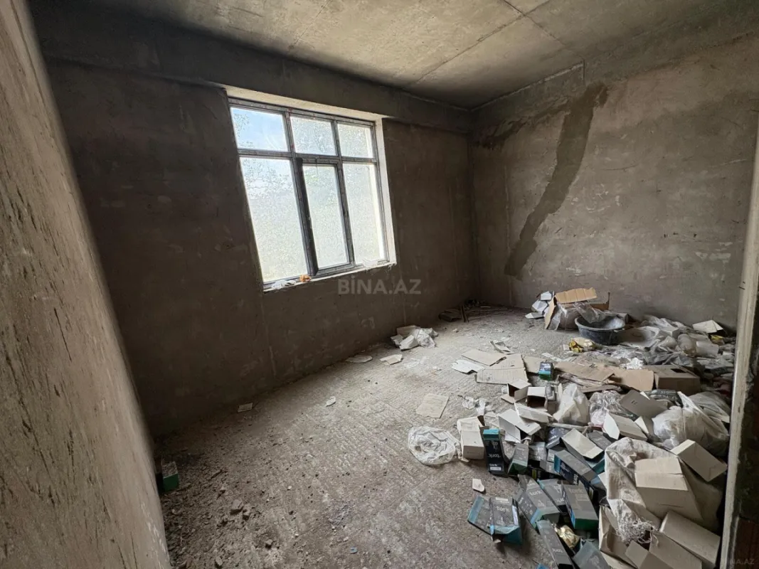 Satılır 3 otaqlı mənzil 112 m²