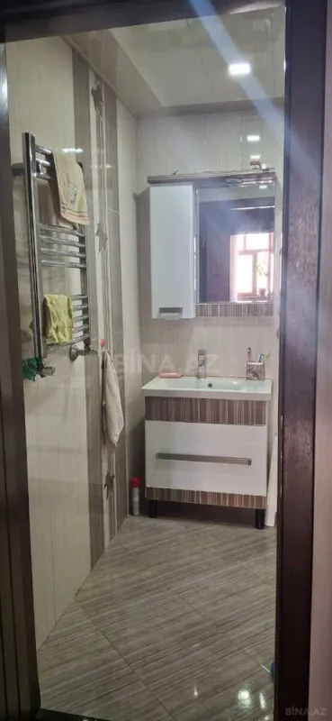 Satılır 2 otaqlı mənzil 103 m²