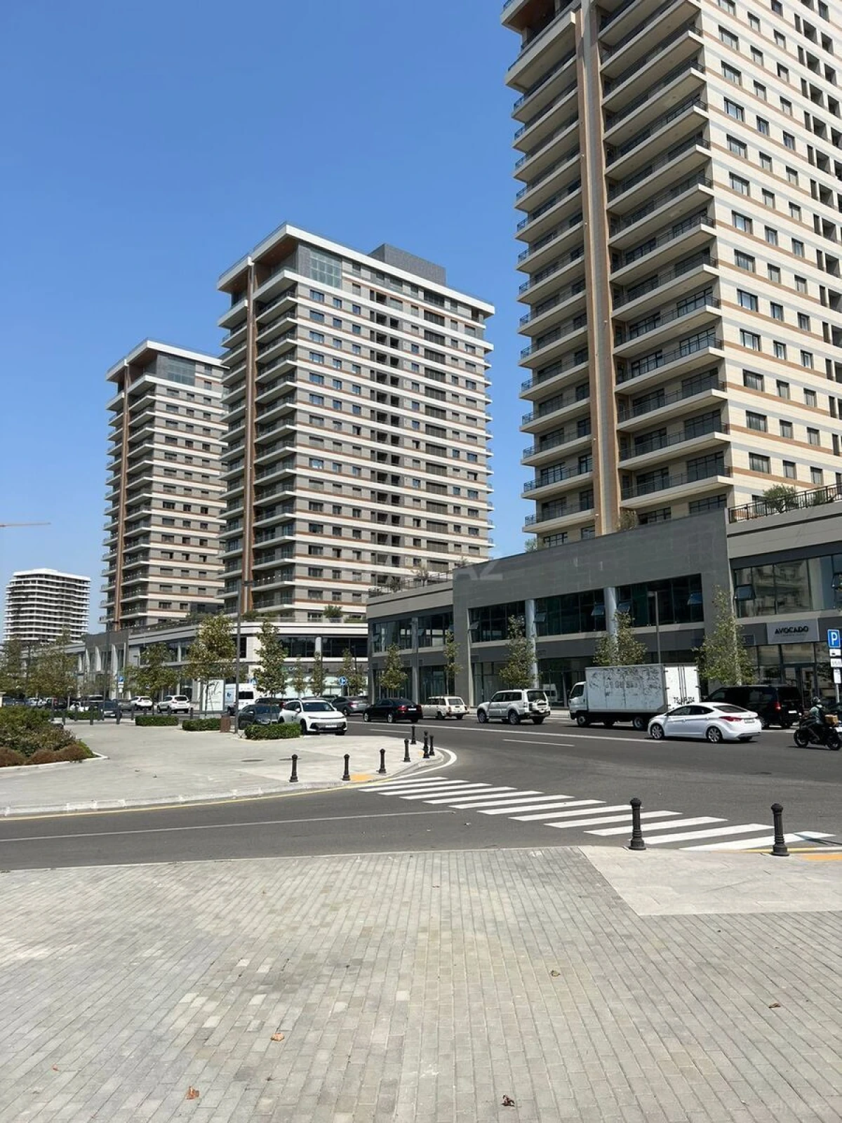 Satılır 3 otaqlı mənzil 120 m²