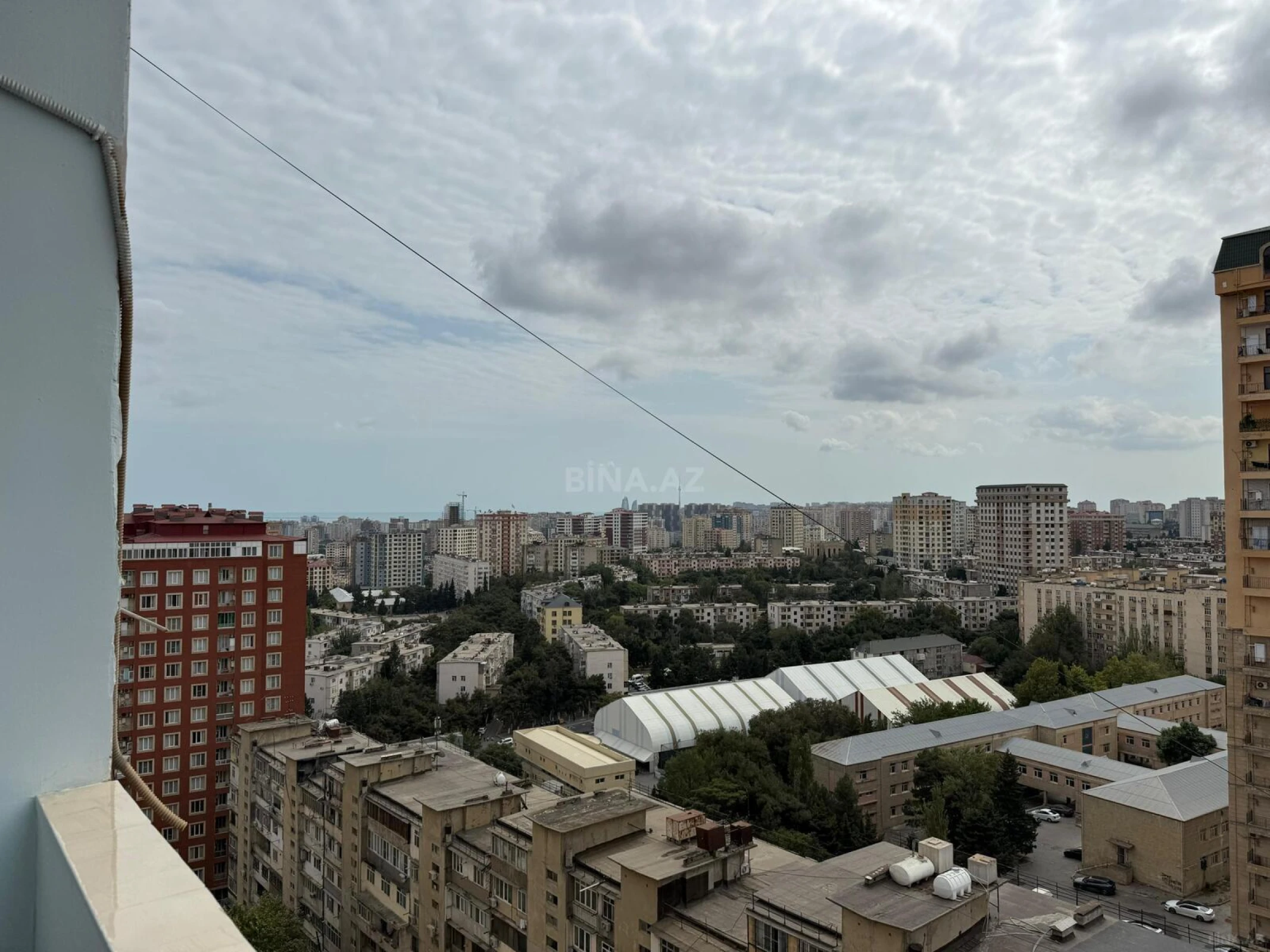 Satılır 2 otaqlı mənzil 72 m²