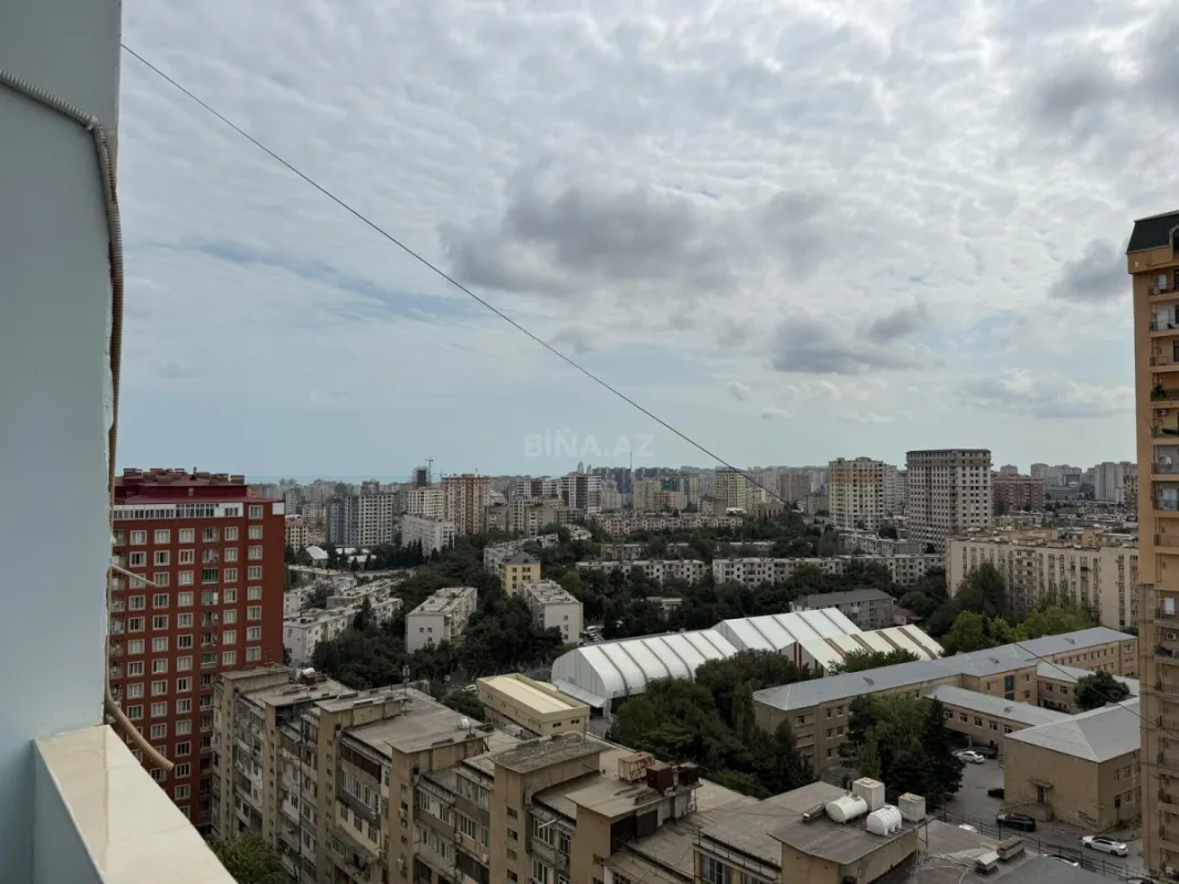 Satılır 2 otaqlı mənzil 72 m²