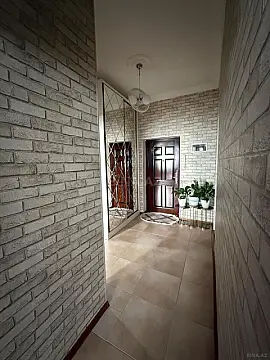 Satılır 2 otaqlı mənzil 72 m²