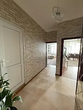 Satılır 2 otaqlı mənzil 72 m²