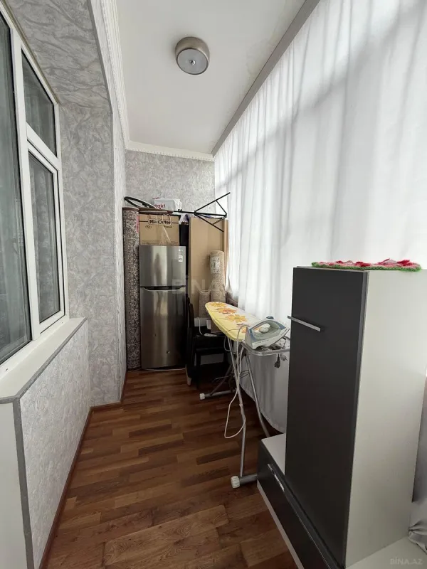 Satılır 2 otaqlı mənzil 72 m²
