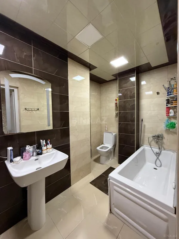 Satılır 2 otaqlı mənzil 72 m²
