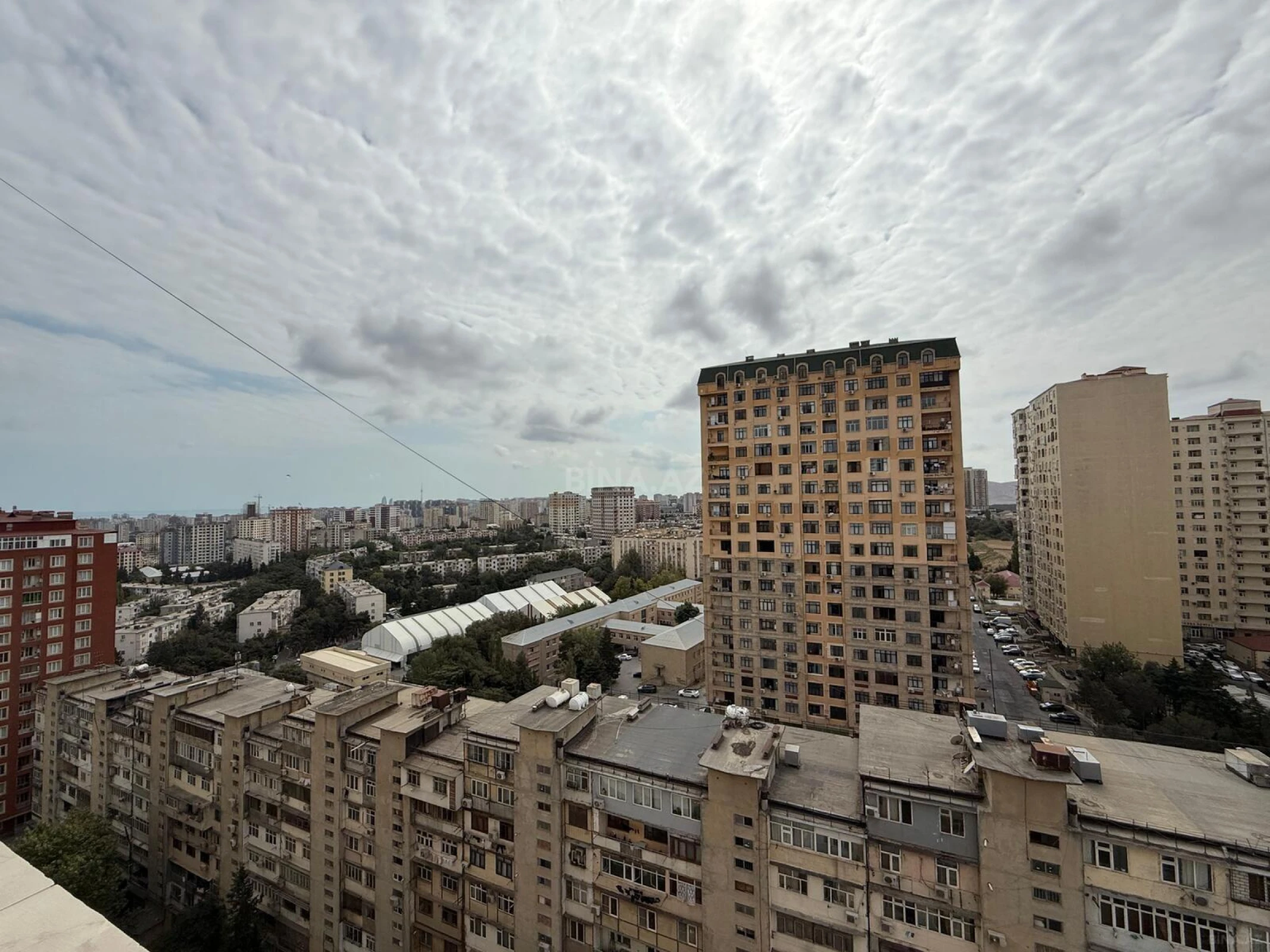 Satılır 2 otaqlı mənzil 72 m²