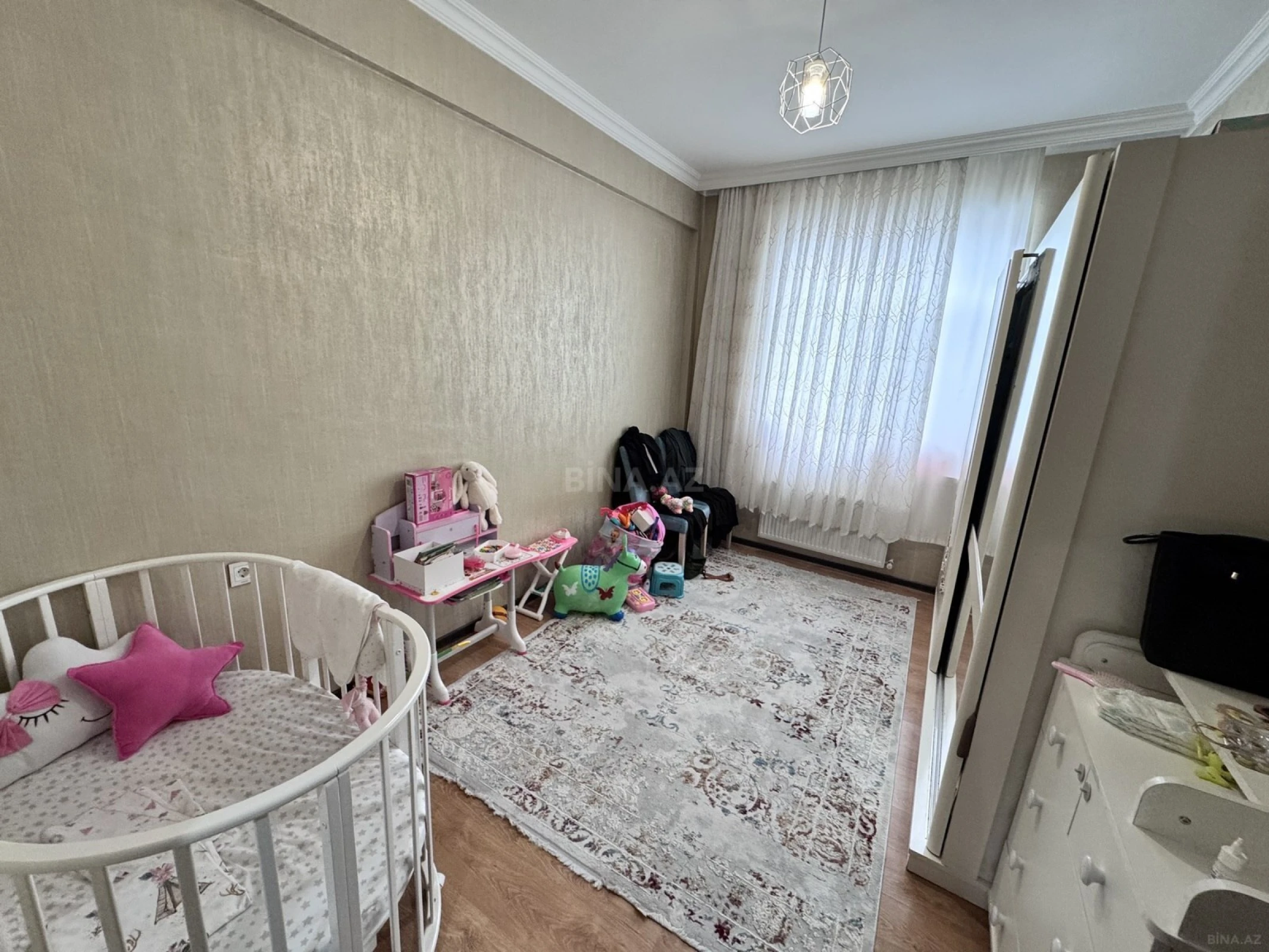 Satılır 4 otaqlı mənzil 110 m²