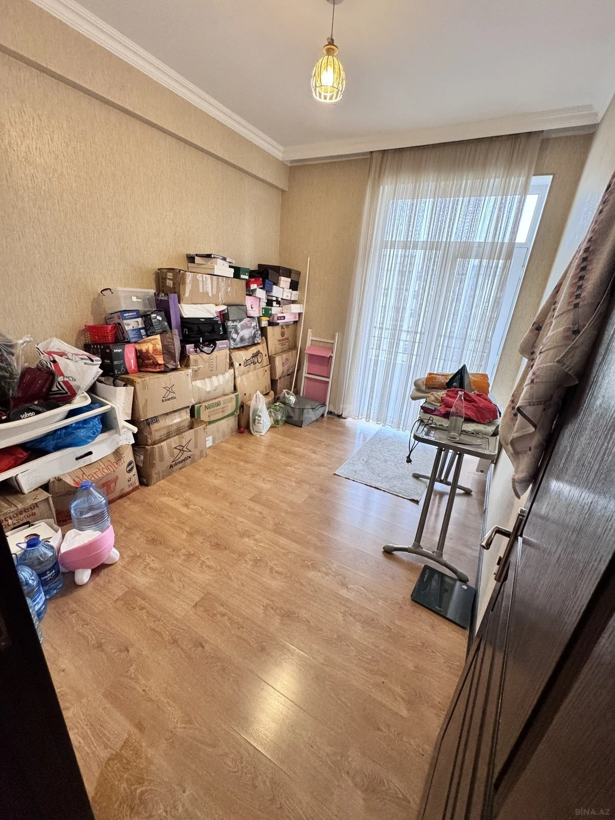 Satılır 4 otaqlı mənzil 110 m²