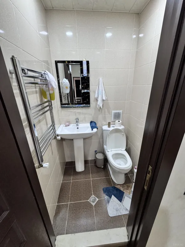 Satılır 4 otaqlı mənzil 110 m²